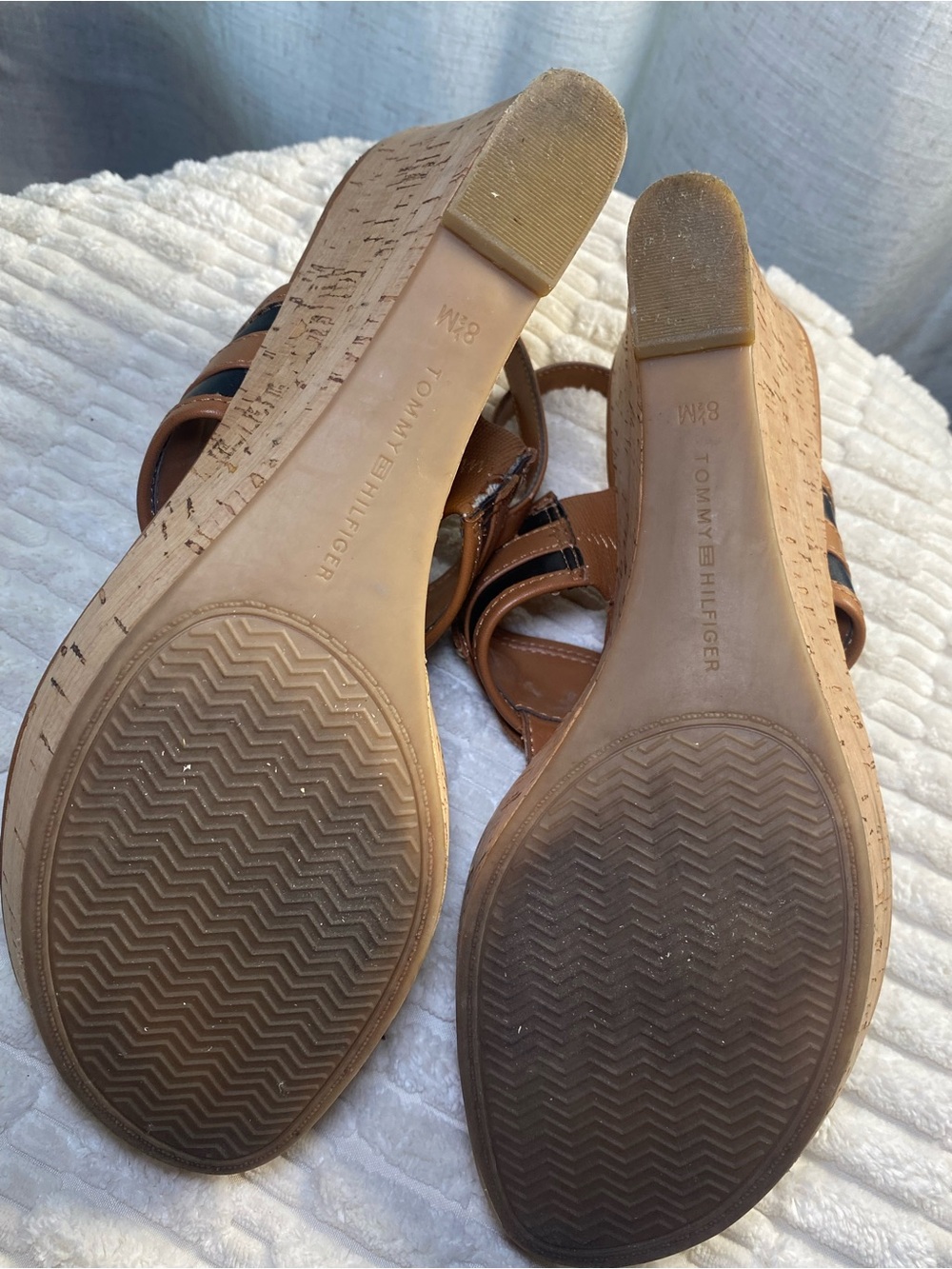 Tommy Hilfiger Black Tan Faux Leather & Cork Wedge Slingback Manne Thong Sandals - Picture 9 of 12